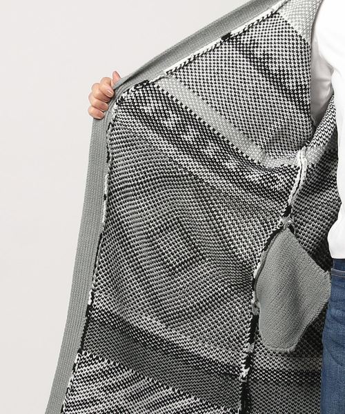 EGOIST（エゴイスト）の「ジャガードロングカーデ（カーディガン/ボレロ・レディース・ブラック/グレー/ブルー・FREE）」の4枚目の写真