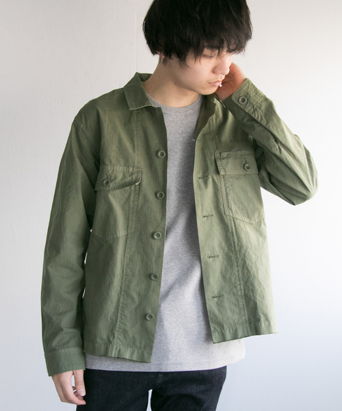 URBAN RESEARCH（アーバンリサーチ）の「Rip-StopWashMilitaryShirts（シャツ/ブラウス・メンズ・レッド系その他/ネイビー/カーキ・MEDIUM/LARGE）」の2枚目の写真