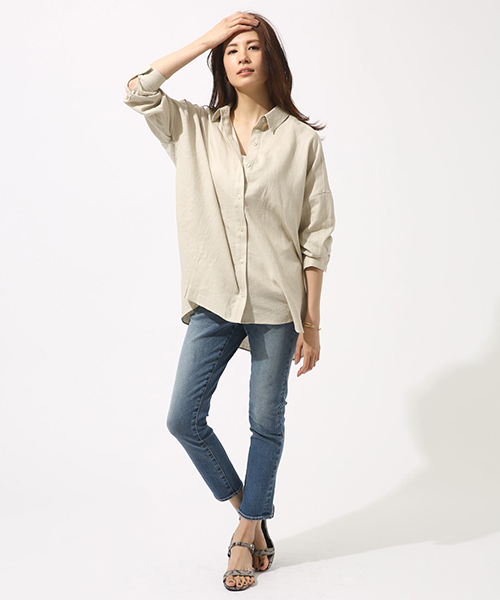 AZUL by moussy(アズールバイマウジー)の「リネン混ビッグシルエットショートシャツ(シャツ/ブラウス・レディース・ネイビー/ベージュ/オフホワイト・SMALL/MEDIUM)」の14枚目の写真