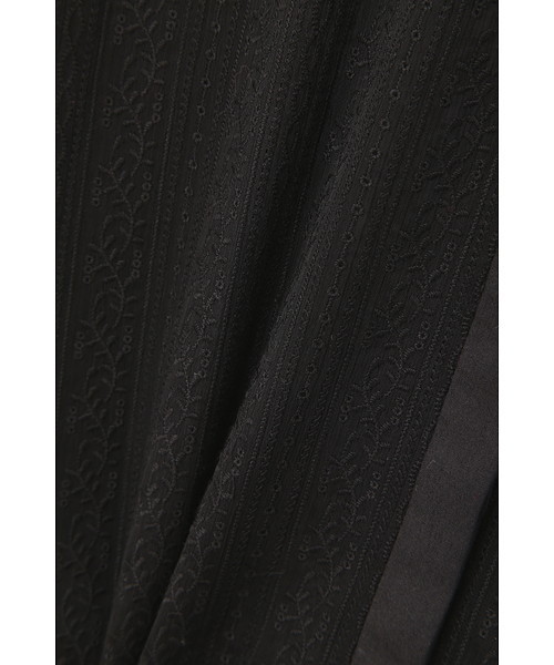 JILL STUART（ジルスチュアート）の「◆ハーレイエンブロイダリーボリューム袖ブラウス（シャツ/ブラウス・レディース・ブラック/ベージュ/ボルドー・SMALL/MEDIUM）」の7枚目の写真