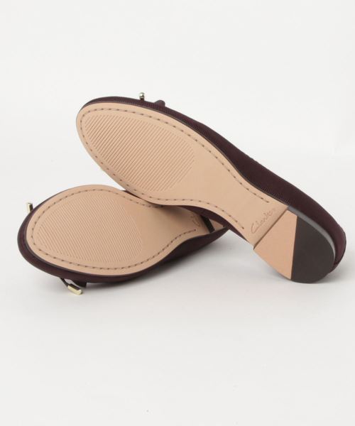 Clarks（クラークス）の「Grace Lily/ グレイスリリー (オーベルジーンサテン)（パンプス・レディース・ダークパープル・4/3.5/4.5/5/3/5.5/6）」の2枚目の写真