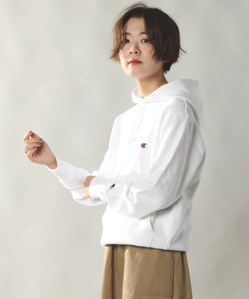 Champion（チャンピオン）の「【Champion】チャンピオン 無地スウェットパーカー（パーカー・レディース・ホワイト/ブラック/ベージュ/ネイビー/グレー・LL/S/M/L）」の2枚目の写真