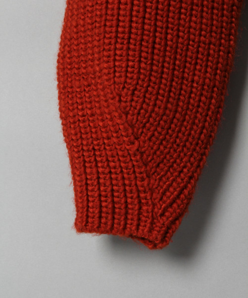 LOWRYS FARM(ローリーズファーム)の「カタアゼロングカーディガン 810404(カーディガン/ボレロ・レディース・グレー/レッド・FREE)」の8枚目の写真