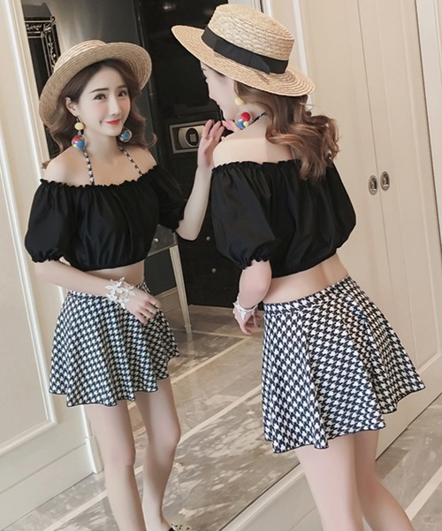 TeddyShop（テディショップ）の「レディース 水着体型カバー オフショルダー ビキニ スカート ショートパンツ 4点セット【WEB限定】（水着・レディース・ブラック/ピンク/ブラック系その他2/ブラック系その他3/ブラック系その他4/ブラック系その他5/ブラック系その他/カーキ/グレー/ネイビー/オレンジ/グリーン/ホワイト×ブルー/カーキブラウン/ホワイト×ブラック/ブラックミックス/ブラック×ブラック/ブラック系その他6・M/L/XL）」の21枚目の写真