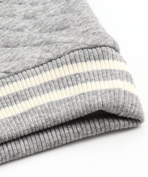 BREEZE（ブリーズ）の「キルティングトレーナー（スウェット・キッズ・ネイビー/グレー/マスタード/ワインレッド・90/100/110/120/80/130/140）」の15枚目の写真