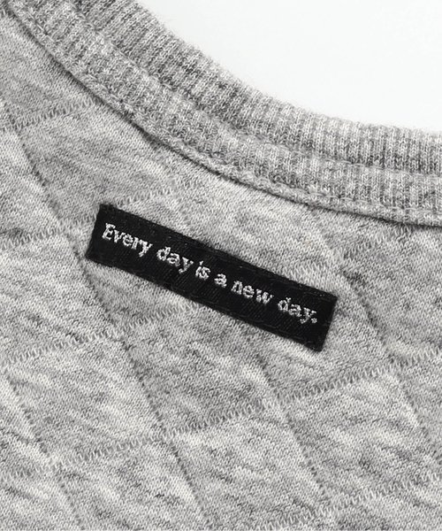 BREEZE（ブリーズ）の「キルティングトレーナー（スウェット・キッズ・ネイビー/グレー/マスタード/ワインレッド・90/100/110/120/80/130/140）」の20枚目の写真