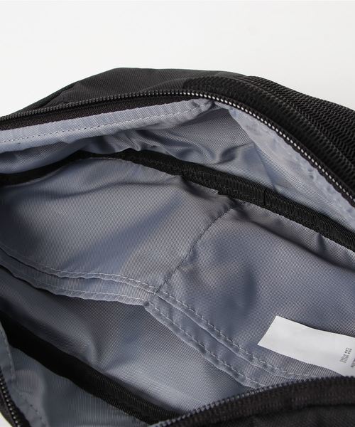 UNDER ARMOUR（アンダーアーマー）の「メンズトレーニングバックパック / ファニーパック（ボディバッグ/ウエストポーチ・メンズ・ヘザーグレー/ブラック/ブラウン系カモフラージュ/カーキ・ONESIZE）」の5枚目の写真