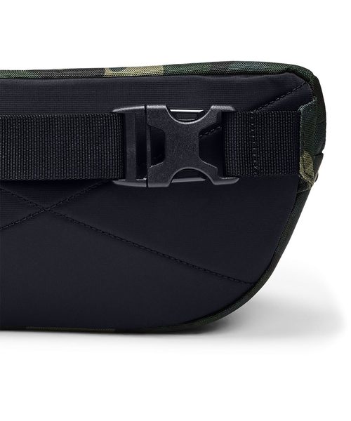UNDER ARMOUR（アンダーアーマー）の「メンズトレーニングバックパック / ファニーパック（ボディバッグ/ウエストポーチ・メンズ・ヘザーグレー/ブラック/ブラウン系カモフラージュ/カーキ・ONESIZE）」の11枚目の写真