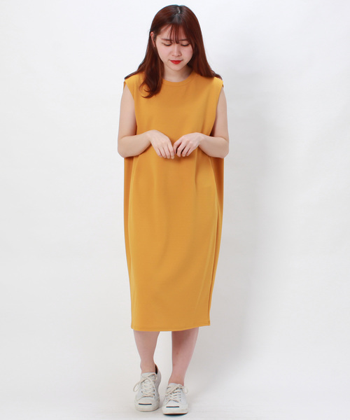 TRUDEA(トルディア)の「カットジョーゼット ノースリーブワンピース(ワンピース・レディース・マスタード/ネイビー/グリーン/ブラック・MEDIUM)」の1枚目の写真