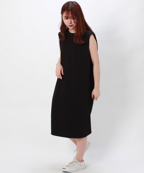 TRUDEA(トルディア)の「カットジョーゼット ノースリーブワンピース(ワンピース・レディース・マスタード/ネイビー/グリーン/ブラック・MEDIUM)」の2枚目の写真