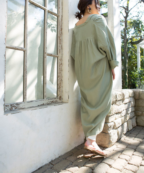 marjour（マージュール）の「SPRING LONG COAT（トレンチコート・レディース・ベージュ/ミント・FREE）」の4枚目の写真