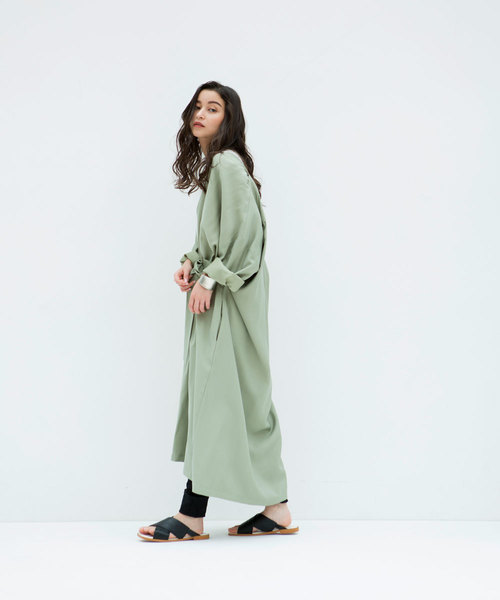 marjour（マージュール）の「SPRING LONG COAT（トレンチコート・レディース・ベージュ/ミント・FREE）」の16枚目の写真