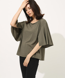 AZUL by moussy LADYS�i�A�Y�[���o�C�}�E�W�[���f�B�X�j�́uICE CLEAN FLARE TOPS / �A�C�X�N���[���t���A�g�b�v�X�iT�V���c/�J�b�g�\�[�j�v