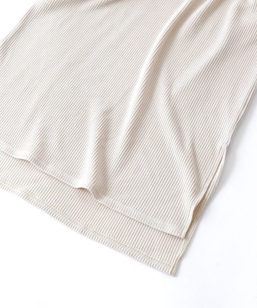 Chaco closet(チャコ クローゼット)の「ポケット付きサーマル スキッパー スリットロングワンピース(ワンピース・レディース・オフホワイト/ブラック/杢グレー/オリーブ/ネイビー/バイオレット/ベージュ・FREE)」の11枚目の写真