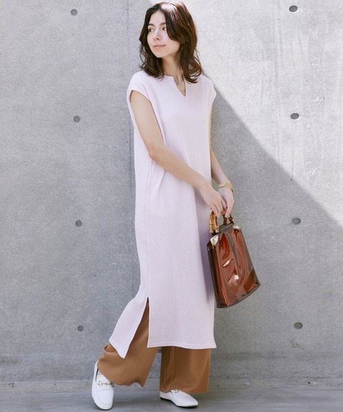 Chaco closet(チャコ クローゼット)の「ポケット付きサーマル スキッパー スリットロングワンピース(ワンピース・レディース・オフホワイト/ブラック/杢グレー/オリーブ/ネイビー/バイオレット/ベージュ・FREE)」の18枚目の写真