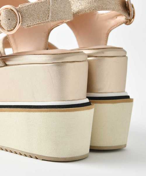 one after another NICE CLAUP（ワンアフターアナザーナイスクラップ）の「ライン入り厚底ヒールサンダル（サンダル・レディース・ブラック/モカ/ゴールド・SMALL/MEDIUM/LARGE）」の22枚目の写真