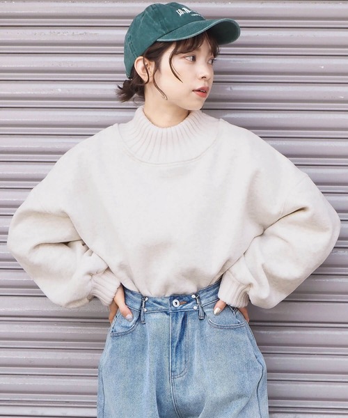 tiptop(ティップトップ)の「ニットリブ使い裏毛ハイネックプルオーバー(スウェット)」|アイボリー