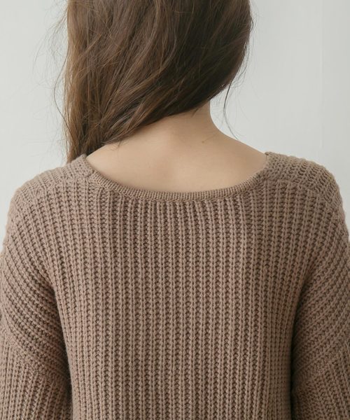 rectangle（レクタングル）の「サイドスリット畦編みＶネックニット（ニット/セーター・レディース・ブラック/ネイビー/ブルー/アイボリー/ボルドー/モカ/杢グレー/ピンク系その他・MEDIUM/LARGE）」の18枚目の写真