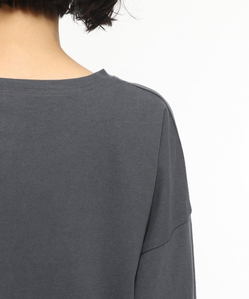 LAKOLE(ラコレ)の「USAコットンBIGロングTシャツ / LAKOLE(Tシャツ/カットソー・レディース・オフホワイト/カーキ/スモーク/ライトベージュ・SMALL/MEDIUM)」の17枚目の写真