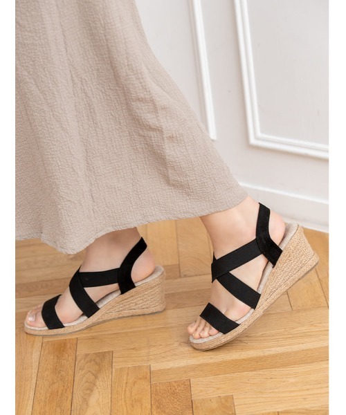 fifth（フィフス）の「ウエッジソールクロスゴムサンダル（サンダル・レディース・ブラック/ベージュ/ライトカーキ/ゴールド・23.5cm/24.5cm/23.0cm/24.0cm/25.0cm/22.5㎝/22.5cm）」の2枚目の写真