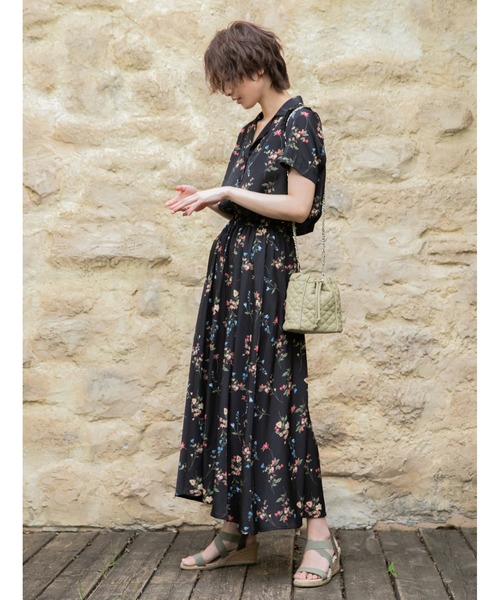 fifth（フィフス）の「ウエッジソールクロスゴムサンダル（サンダル・レディース・ブラック/ベージュ/ライトカーキ/ゴールド・23.5cm/24.5cm/23.0cm/24.0cm/25.0cm/22.5㎝/22.5cm）」の5枚目の写真