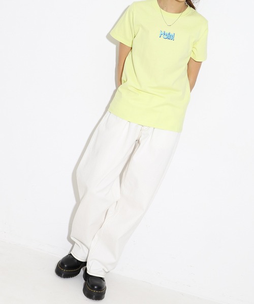 X-girl（エックスガール）の「CURVE LOGO S/S REGULAR TEE（Tシャツ/カットソー・レディース・ホワイト/イエロー/ブラック/アッシュ/ライトブルー/グリーン/ピンク・1/2）」の13枚目の写真