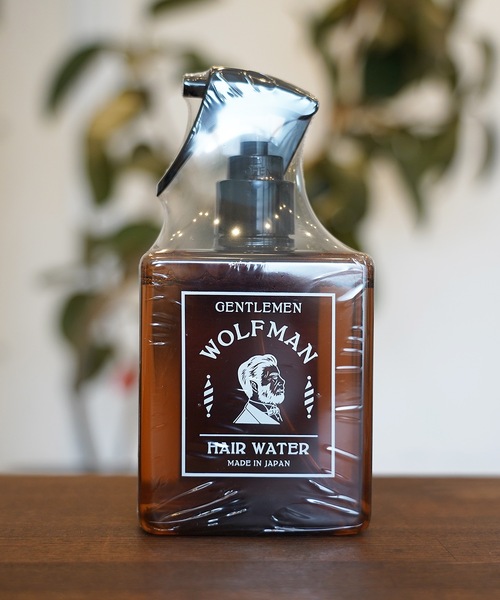 WOLFMAN BARBERSHOP（ウルフマンバーバーショップ）の「WOLFMAN HAIRWATER ウルフマンヘアウォーター（ヘアオイル/ヘアミルク・メンズ・その他・ONE SIZE）」の2枚目の写真