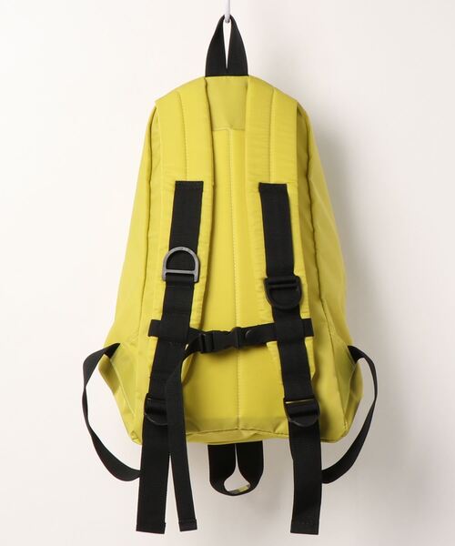 チチカカ(チチカカ)の「バイカラーデイパック(バックパック/リュック・レディース・ブラック/ベージュ/パープル/グレー/イエロー・FREE)」の6枚目の写真