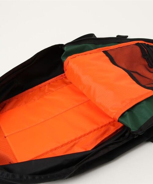 チチカカ(チチカカ)の「バイカラーデイパック(バックパック/リュック・レディース・ブラック/ベージュ/パープル/グレー/イエロー・FREE)」の11枚目の写真