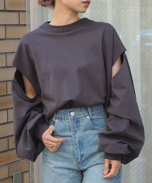 tiptop(ティップトップ)の「スリットデザインモックネックロンT(Tシャツ/カットソー・レディース・オフホワイト/グリーン/スミクロ/A/ダークブルー・FREE)」の2枚目の写真