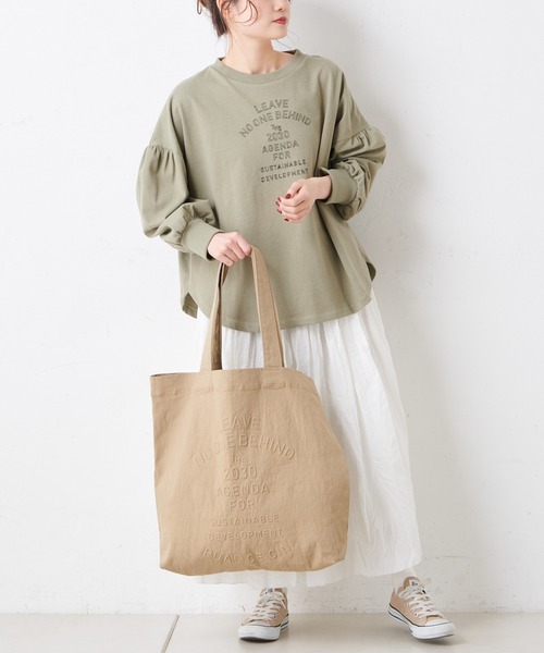 PUAL CE CIN(ピュアルセシン)の「エンボスロゴトート付きロゴ刺繍プルオーバー(Tシャツ/カットソー・レディース・ブラック/ホワイト/オリーブ・FREE)」の17枚目の写真