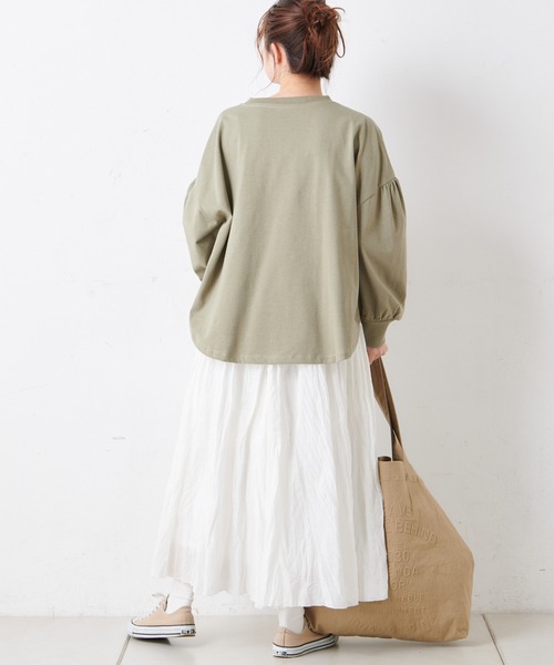 PUAL CE CIN(ピュアルセシン)の「エンボスロゴトート付きロゴ刺繍プルオーバー(Tシャツ/カットソー・レディース・ブラック/ホワイト/オリーブ・FREE)」の19枚目の写真