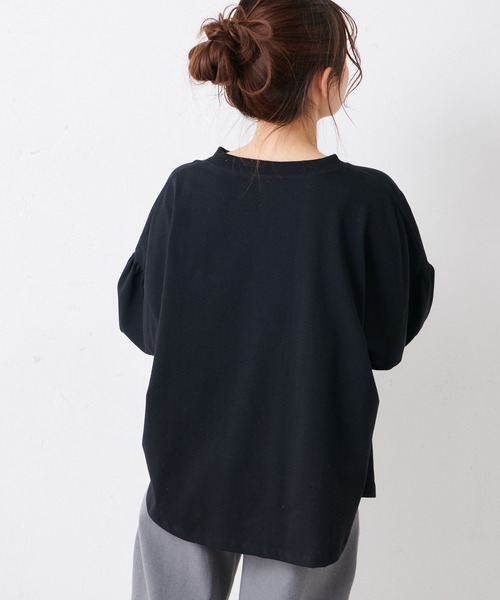 PUAL CE CIN(ピュアルセシン)の「エンボスロゴトート付きロゴ刺繍プルオーバー(Tシャツ/カットソー・レディース・ブラック/ホワイト/オリーブ・FREE)」の22枚目の写真