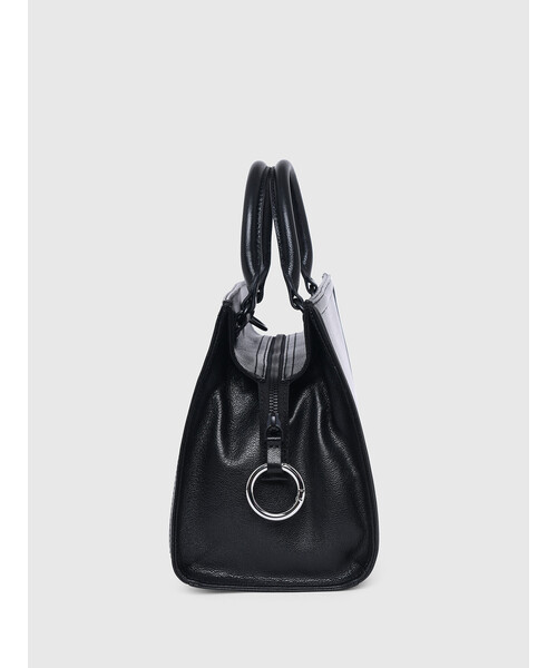 DIESEL 黒 レザー ハンドバッグ DIESEL(ディーゼル) ハンドバッグ - 黒 レザー - メルカリ