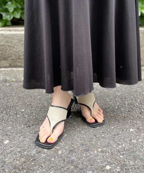 CIAOPANIC（チャオパニック）の「キャンバストングスリムサンダル（サンダル・レディース・ブラック/ブラウン・36/37/38）」の2枚目の写真