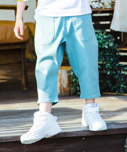 BRANSHES(ブランシェス)の「ストレッチツイルクロップドパンツ(その他パンツ・キッズ・ベージュ/ライトグリーン・90cm/120cm/110cm/100cm/140cm/130cm/150cm)」の3枚目の写真