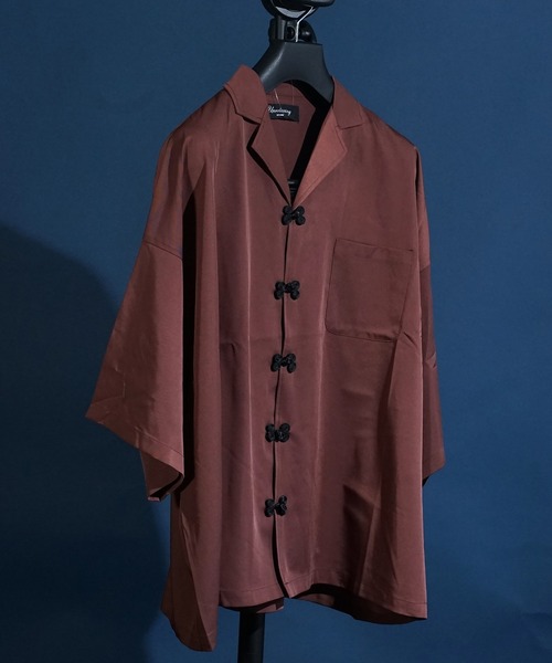 MEMENTISM(メメントイズム)の「ルーズビッグシルエットチャイナ開襟アロハシャツ(シャツ/ブラウス・メンズ・ネイビー/ブルー/グリーン/ウィート/ブラウン/ブラック/ブラウン系/ピンク系/パープル系/ベージュ系/グリーン系/ブラック系/ダークグリーン系/ライトグリーン系/ネイビー系/グレー系・FREE)」の4枚目の写真