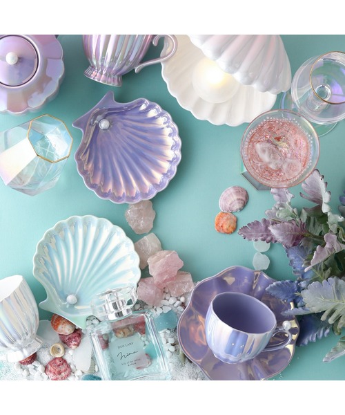 Francfranc（フランフラン）の「オパールシェル プレート S パープル