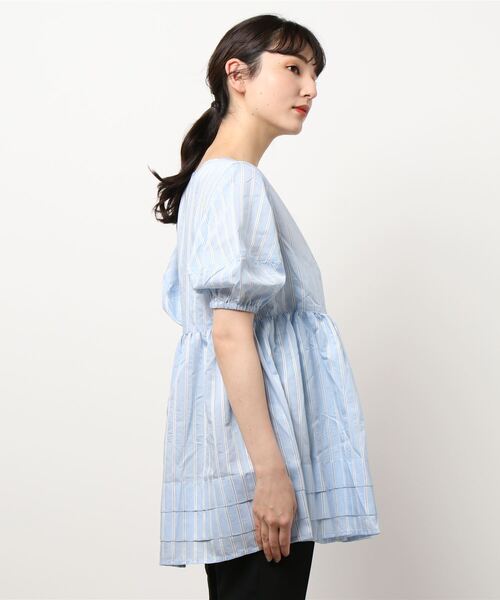 N.（N. Natural Beauty Basic）（エヌエヌナチュラルビューティーベーシック）の「カシュクールチュニックブラウス（シャツ/ブラウス・レディース・ブラック/ホワイト系その他/ブルー系その他・MEDIUM）」の10枚目の写真
