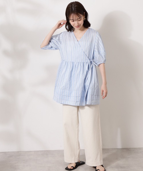 N.（N. Natural Beauty Basic）（エヌエヌナチュラルビューティーベーシック）の「カシュクールチュニックブラウス（シャツ/ブラウス・レディース・ブラック/ホワイト系その他/ブルー系その他・MEDIUM）」の7枚目の写真