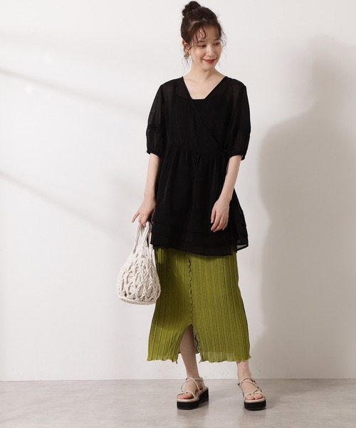 N.（N. Natural Beauty Basic）（エヌエヌナチュラルビューティーベーシック）の「カシュクールチュニックブラウス（シャツ/ブラウス・レディース・ブラック/ホワイト系その他/ブルー系その他・MEDIUM）」の5枚目の写真