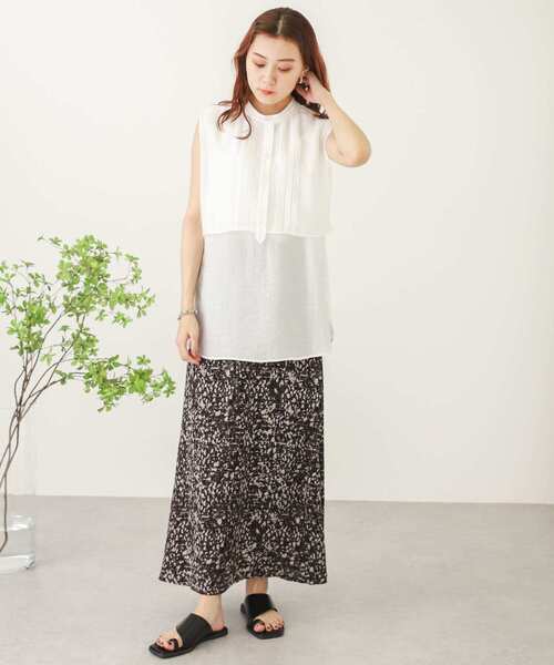 SENSE OF PLACE by URBAN RESEARCH(センスオブプレイスバイアーバンリサーチ)の「ピンタックレイヤードノースリーブシャツ(シャツ/ブラウス・レディース・グリーン/オフホワイト/ブラック・ONE)」の12枚目の写真