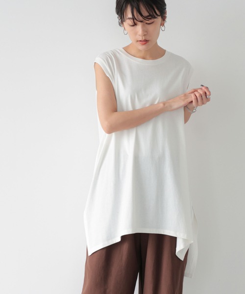 AMERICAN HOLIC(アメリカンホリック)の「前後差ノースリーブカットチュニック(Tシャツ/カットソー・レディース・グレイッシュベージュ/チャコールグレー/オフホワイト/ライトグリーン・L/M)」の2枚目の写真