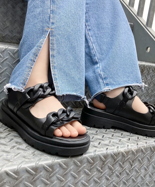 Figments(フィグメンツ)の「チェーンサンダル(サンダル・レディース・ホワイト/ブラック・SMALL/MEDIUM)」の5枚目の写真