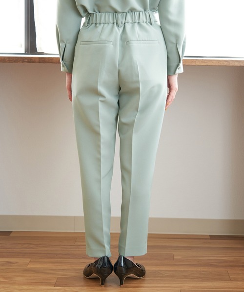 ROPE' PICNIC（ロペピクニック）の「【360°ウルトラストレッチ】【WEB限定・低身長向け】タックテーパードパンツ（その他パンツ・レディース・ブラック/ネイビー/ピンク/グリーン系その他/イエロー系その他3・40/38/36/34）」の10枚目の写真