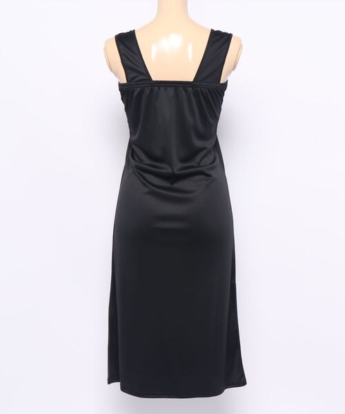 KOBE LETTUCE（コウベレタス）の「ブラ紐隠しタンクトップペチコートワンピース（インナーウェア/肌着・レディース・ブラック/オフホワイト/ベージュ・SM/L/XL）」の5枚目の写真