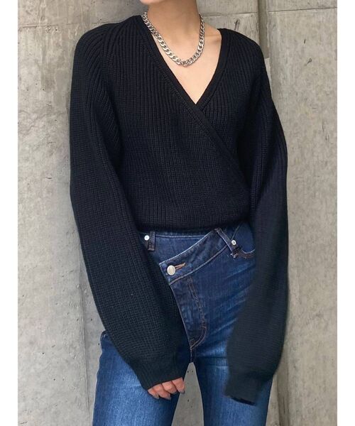 EMODA(エモダ)の「フロントクロスリブニット(ニット/セーター・レディース・ブラック/カーキ/ブルー/アイボリー・FREE)」の3枚目の写真