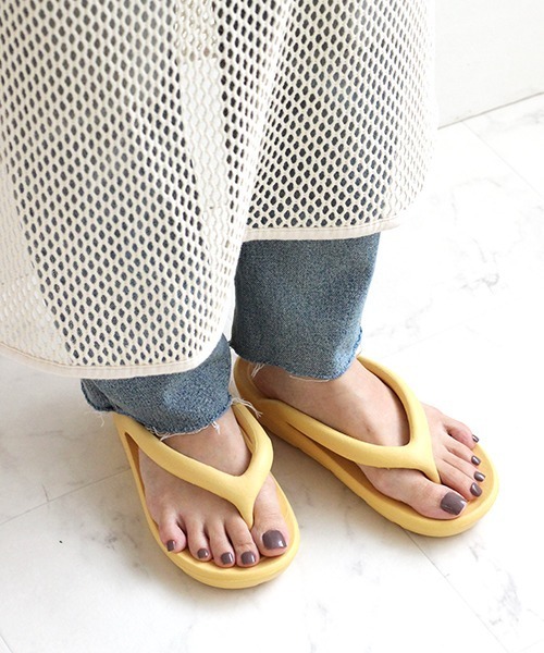 JELLY BEANS(ジェリービーンズ)の「厚底ビーチサンダル(214-30269)JELLY BEANS(ジェリービーンズ)(サンダル・レディース・ライトグレー/ブラック/イエロー・L/LL/M)」の3枚目の写真