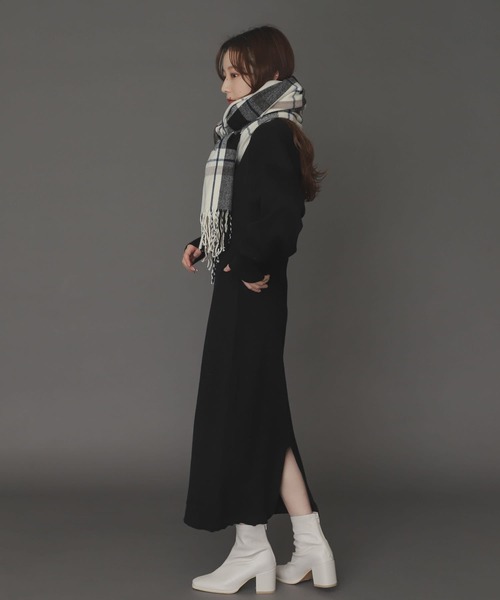 SENSE OF PLACE by URBAN RESEARCH（センスオブプレイスバイアーバンリサーチ）の「ウエストマークニットワンピース（ワンピース・レディース・ライトベージュ/ブラック/ライトブルー・ONE）」の20枚目の写真