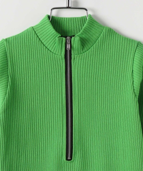 JEANASIS(ジーナシス)の「【KIDS】フロントZIPリブプルオーバー/256504(Tシャツ/カットソー・キッズ・アイボリー/ブラック/グリーン・120/140)」の4枚目の写真